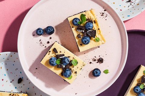Veganer Cheesecake mit Keksboden