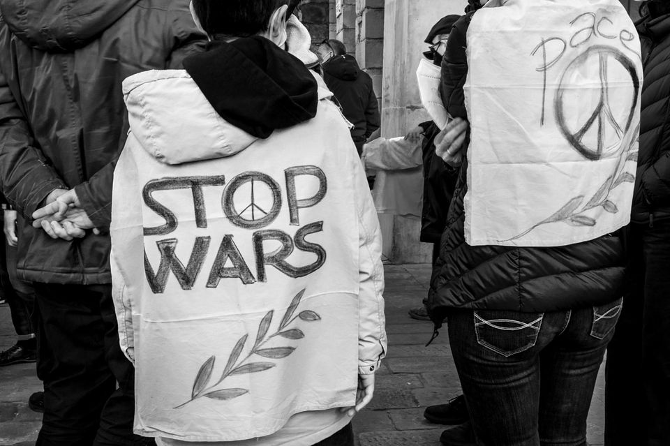 "Stop Wars" Tshirt