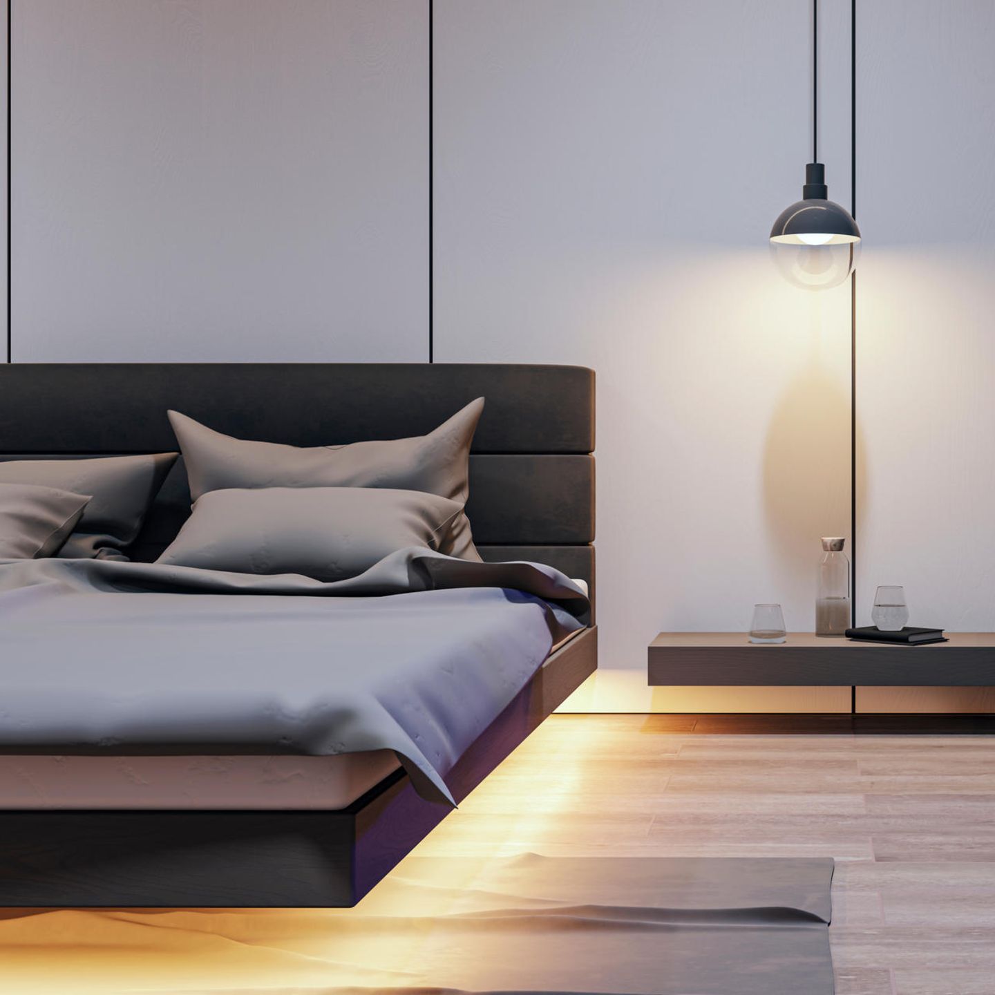kleines Schlafzimmer: Bett mit unsichtbarem Standfuß und indirekter Beleuchtung