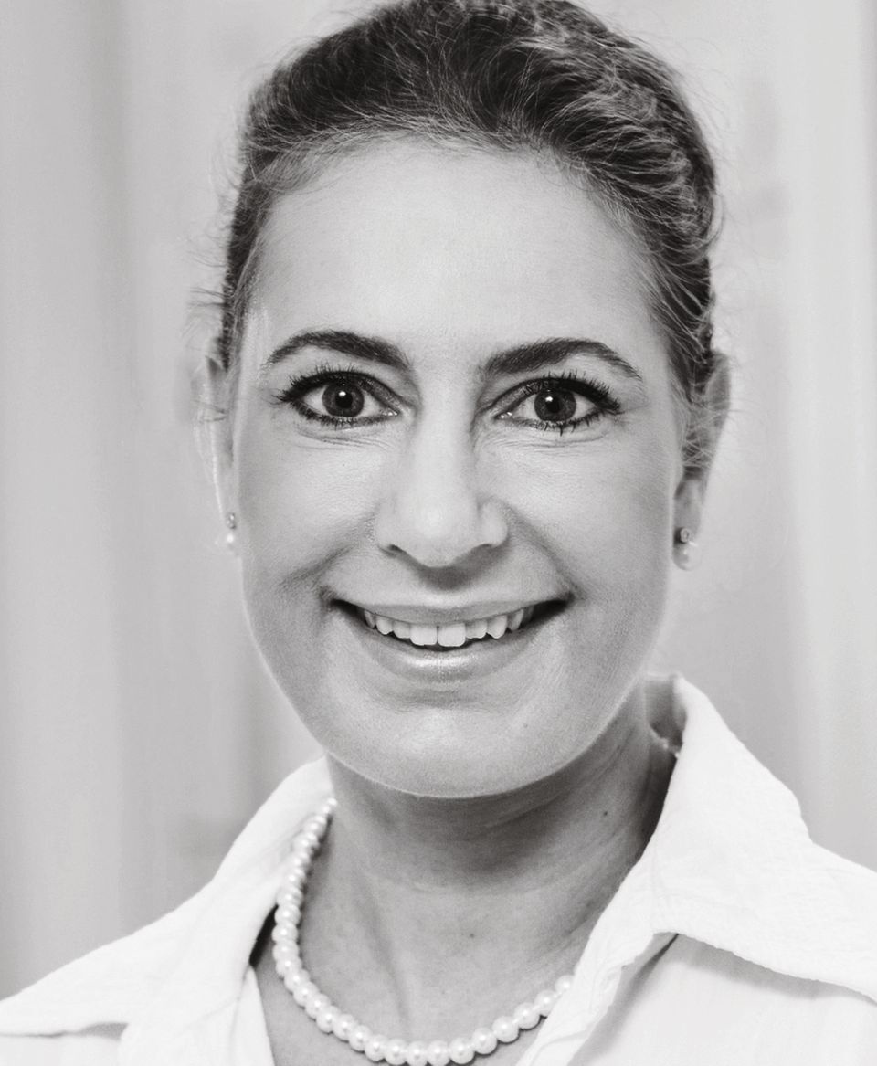 Unser Profi: Dr. Melanie Hartmann ist Dermatologin und Expertin für Haarentfernung beim Elektro-Kleigeräte-Hersteller Braun.