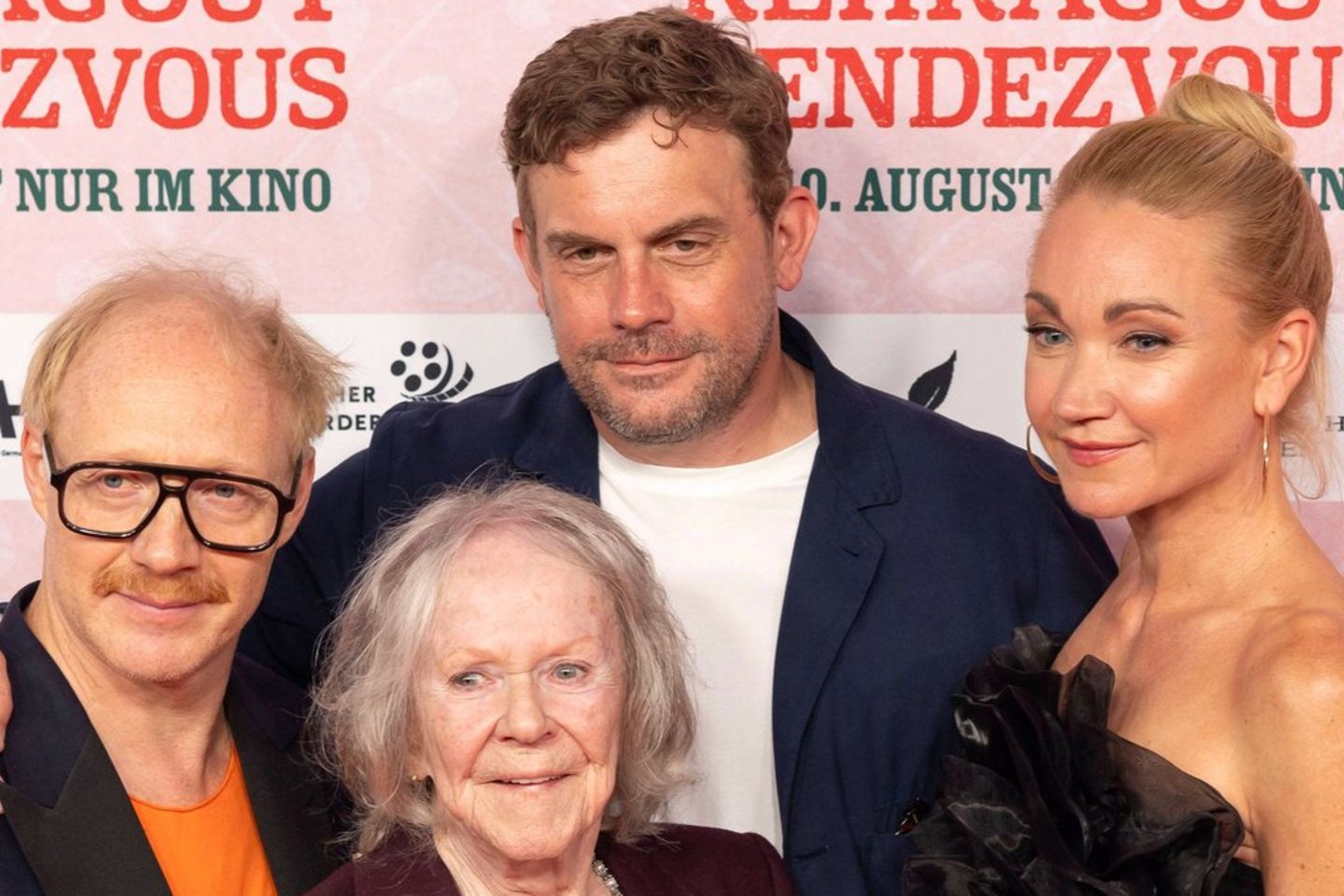 Im Sommer 2023 feierte der Kinofilm "Rehragout-Rendezvous" mit (v.l.) Simon Schwarz, Enzi Fuchs, Sebastian Bezzel und Lisa Mar