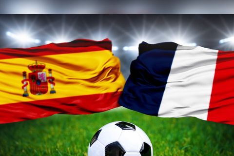 Spanien und Frankreich stehen sich im Halbfinale gegenüber.