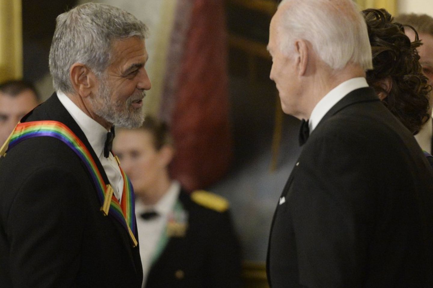 George Clooney und Joe Biden im Dezember 2022 im Weißen Haus in Washington.