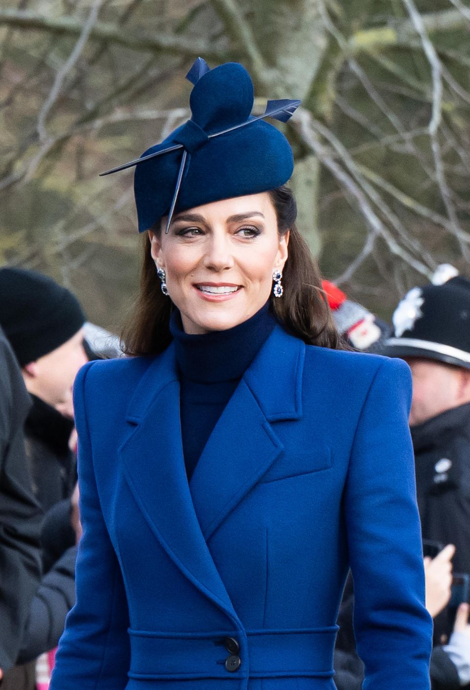 Catherine, Princess of Wales, beim Christmas Morning Service im Jahr 2023 mit leichterem Kajal-Look.