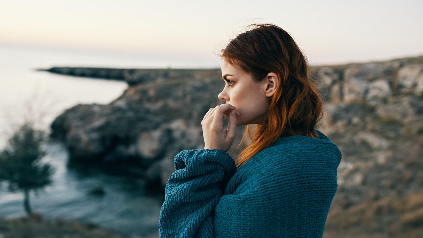 Psychologie: Typische Anzeichen, dass du als Kind h&auml;ufig auf dich allein gestellt warst