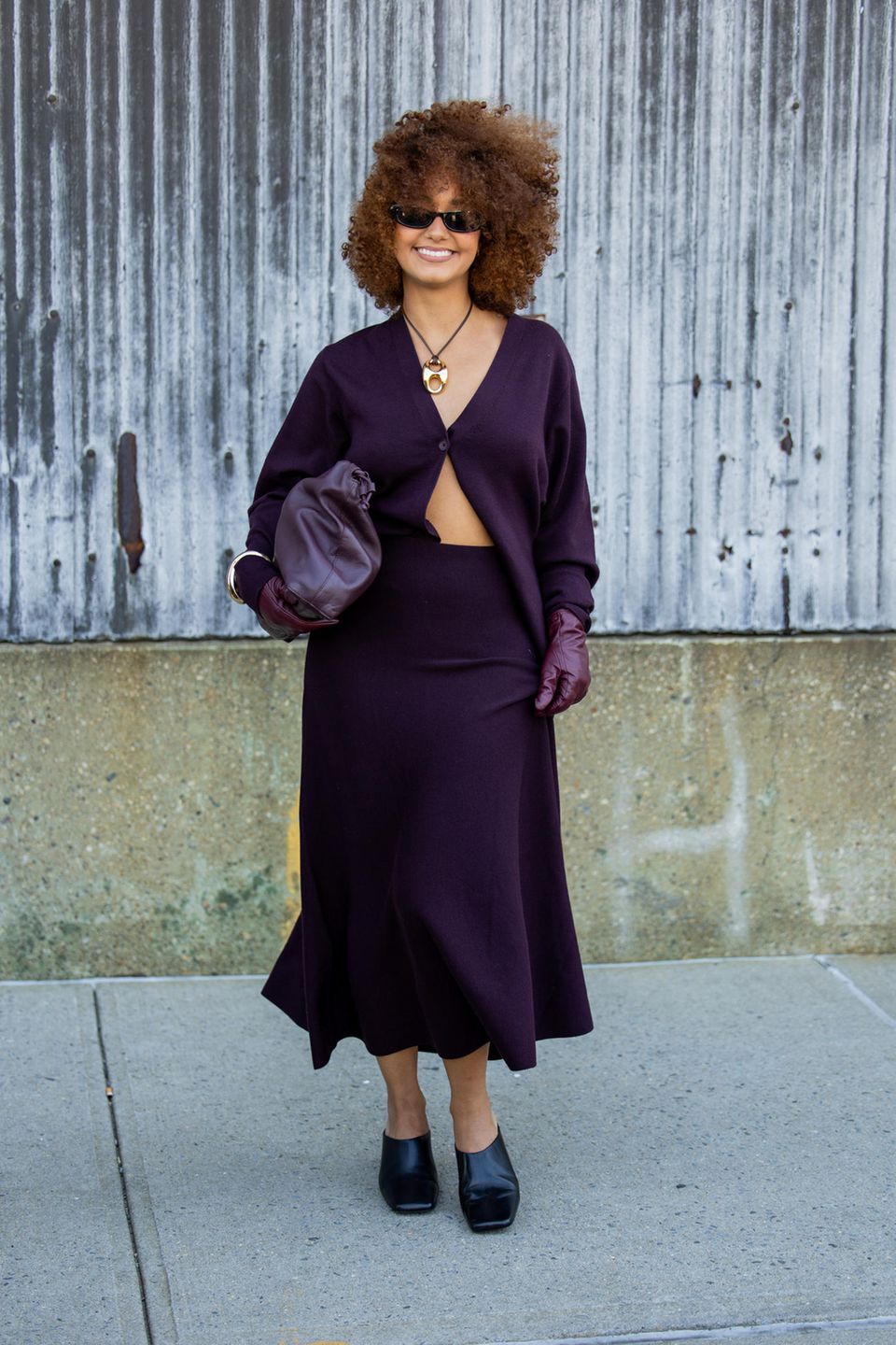 Lena Mahfouf shows us how it's done: Aubergine also works effortlessly as a total look.