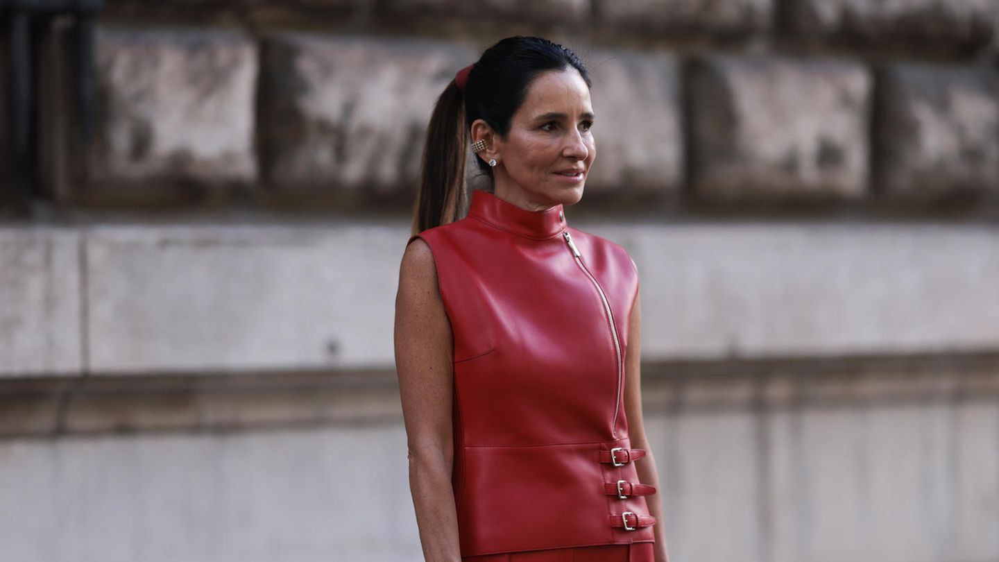 High-Ponytail-Bubble-Braids-Co-3-einfache-Frisuren-die-deinem-Haar-dreifach-Volumen-zaubern