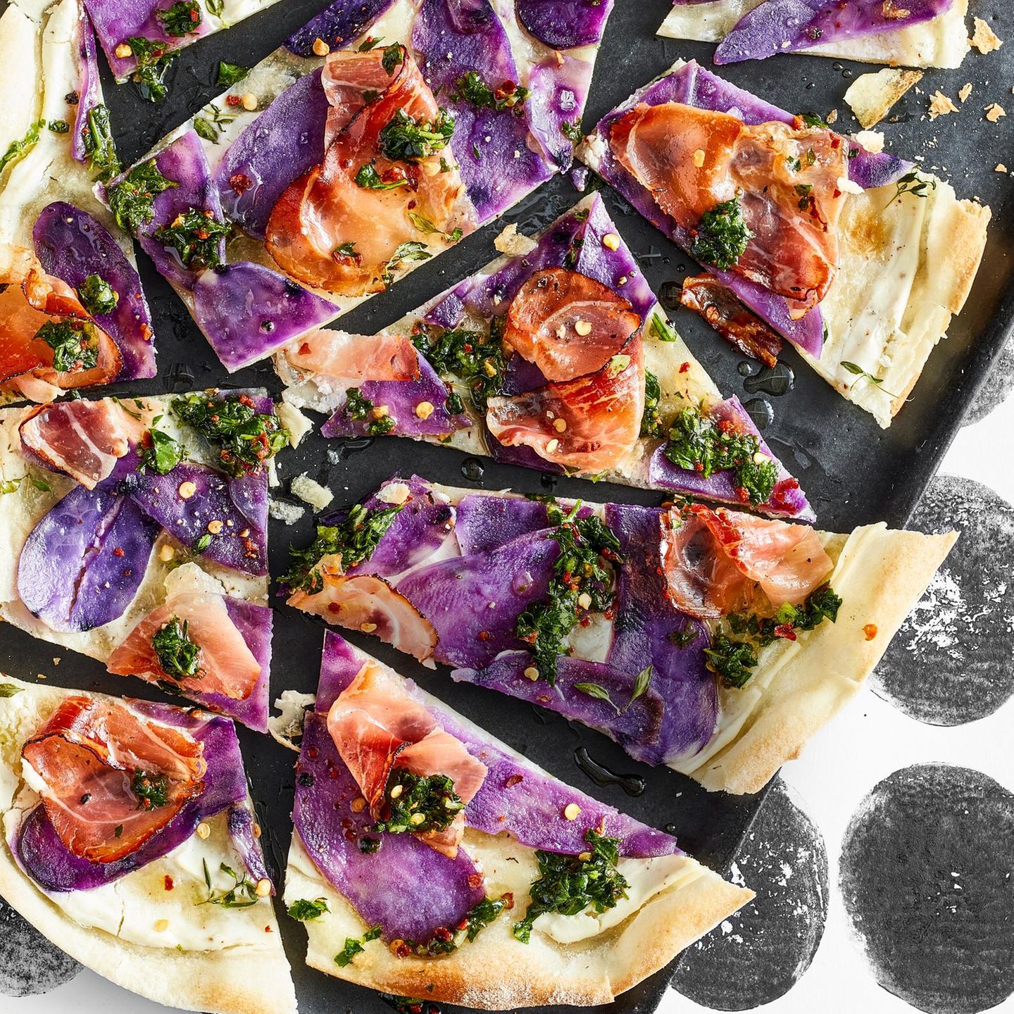 Kartoffel-Flammkuchen mit Chimichurri