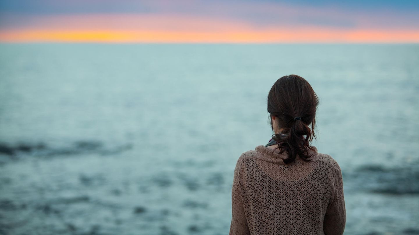 Psychologie-Daran-erkennst-du-dass-du-dich-zu-sehr-auf-andere-verl-sst-um-dich-gl-cklich-zu-machen