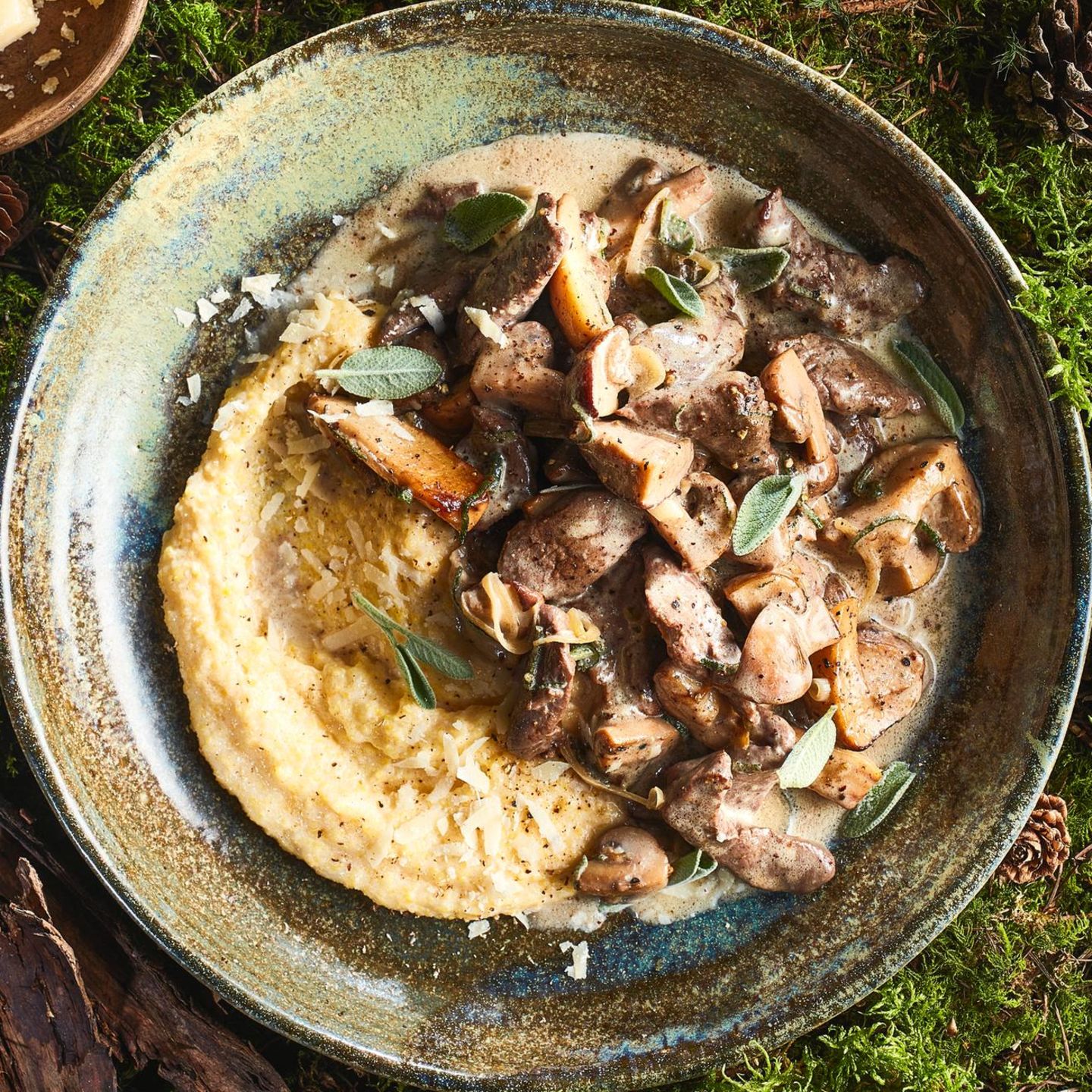 Geschnetzeltes vom Rehrücken mit Polenta