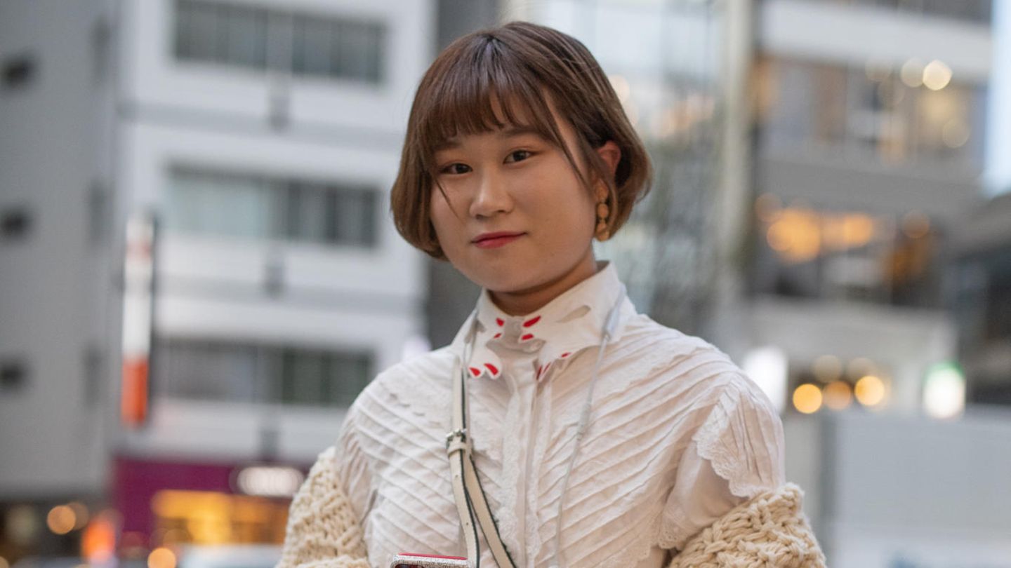 Softe-Side-Bangs-Mit-diesem-Trick-zaubern-Japanerinnen-ihren-jugendlichen-Look