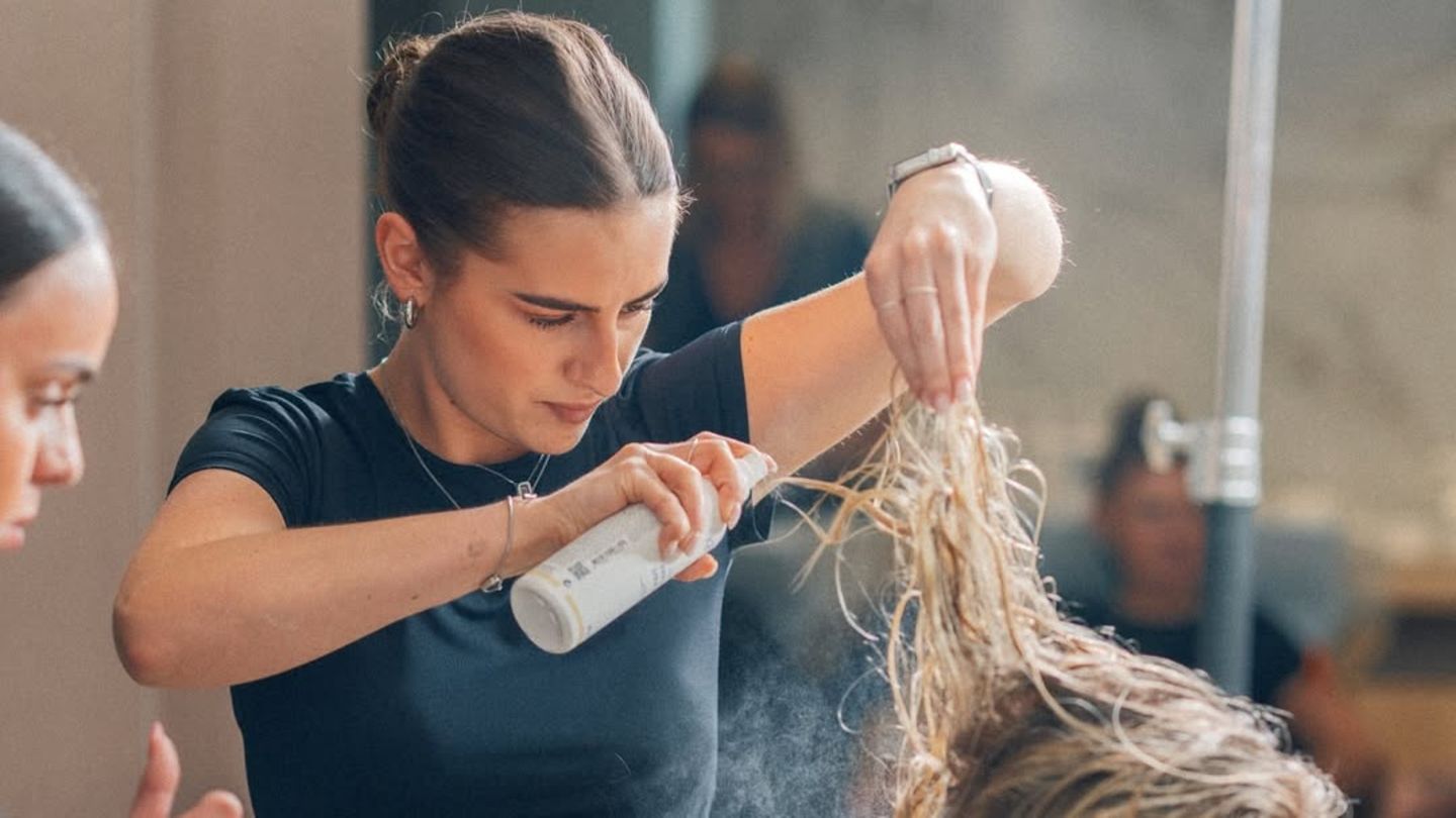 Education-by-Kat-Sie-m-chte-frischen-Wind-in-die-Friseurbranche-bringen