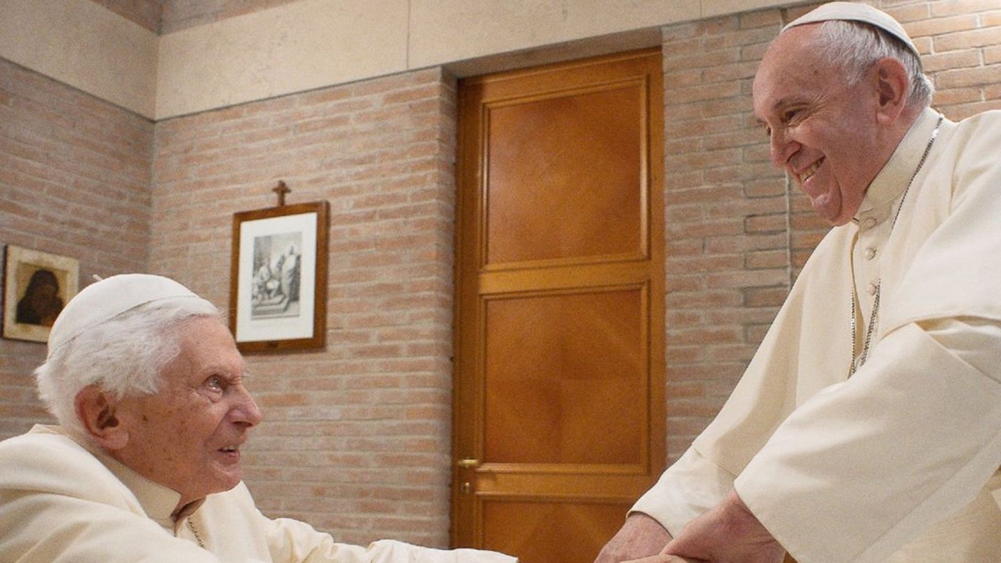 Papst Franziskus über Vorgänger Benedikt: "Er hat diese Instrumentalisierung nicht verdient"