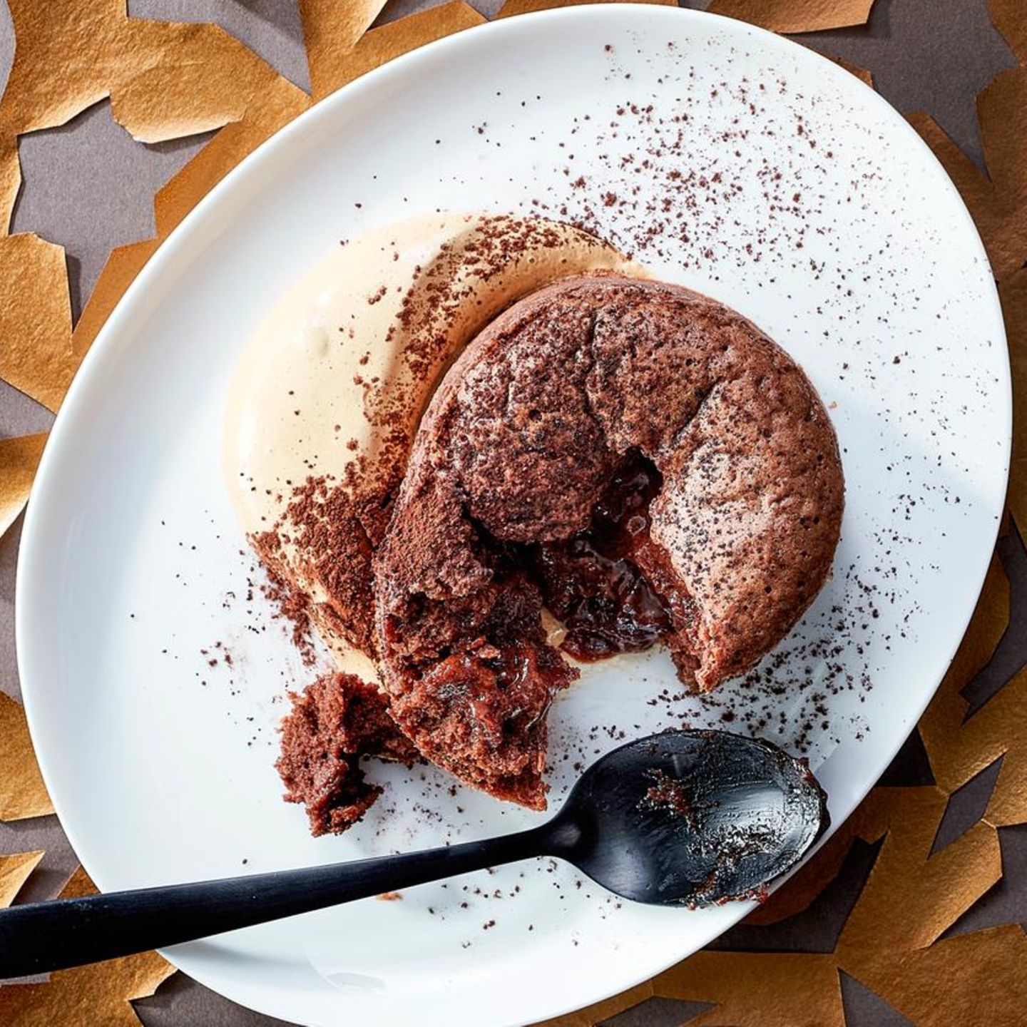 Schoko-Cake mit Dalgona-Creme