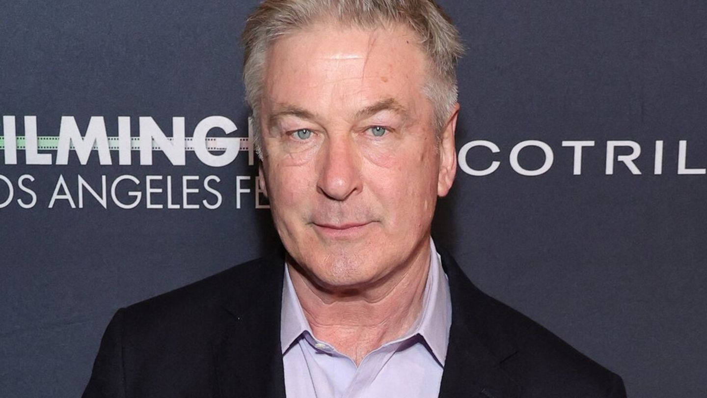 Nach-Rust-Trag-die-Hollywoodstar-Alec-Baldwin-macht-PTBS-Diagnose-ffentlich