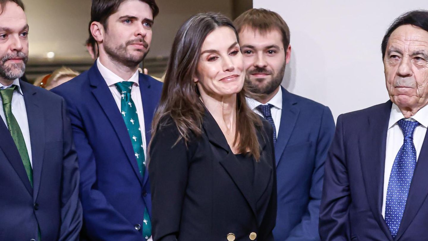 Königin Letizia: So stellt sie sicher, dass ihr Look bei wichtigen Events nicht heraussticht