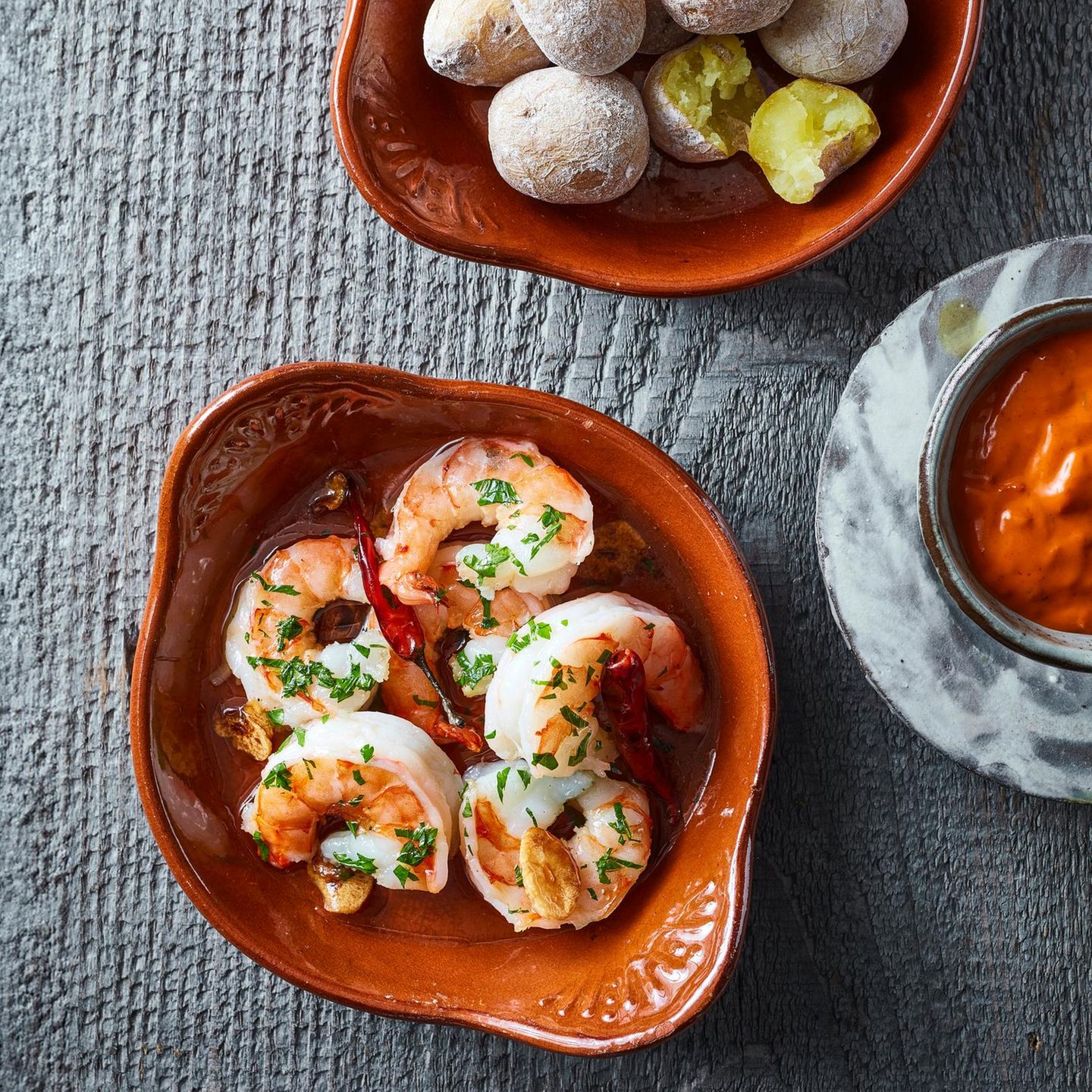 Garnelen Pil Pil und Papas arrugadas