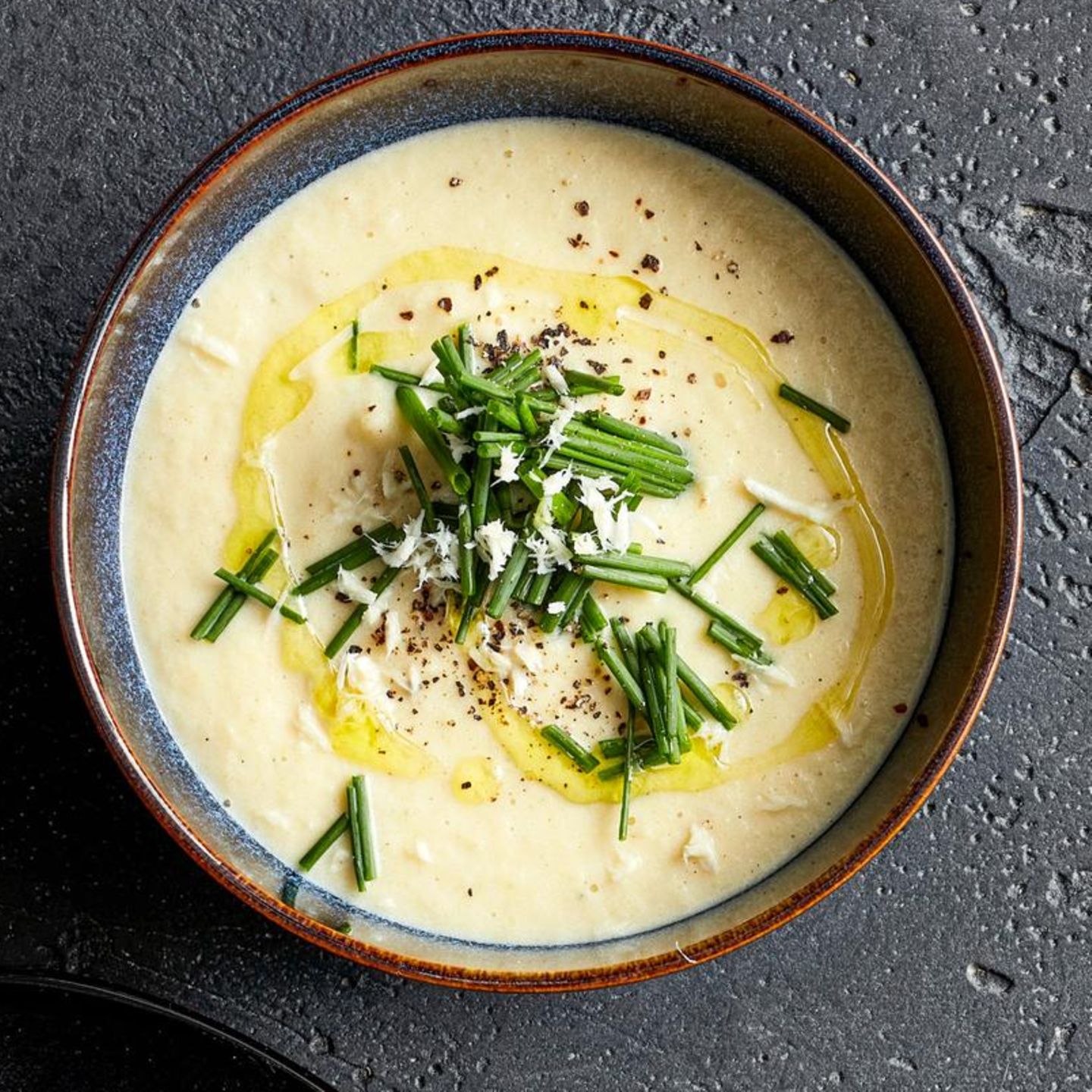 Steckrüben-Suppe mit Meerrettich