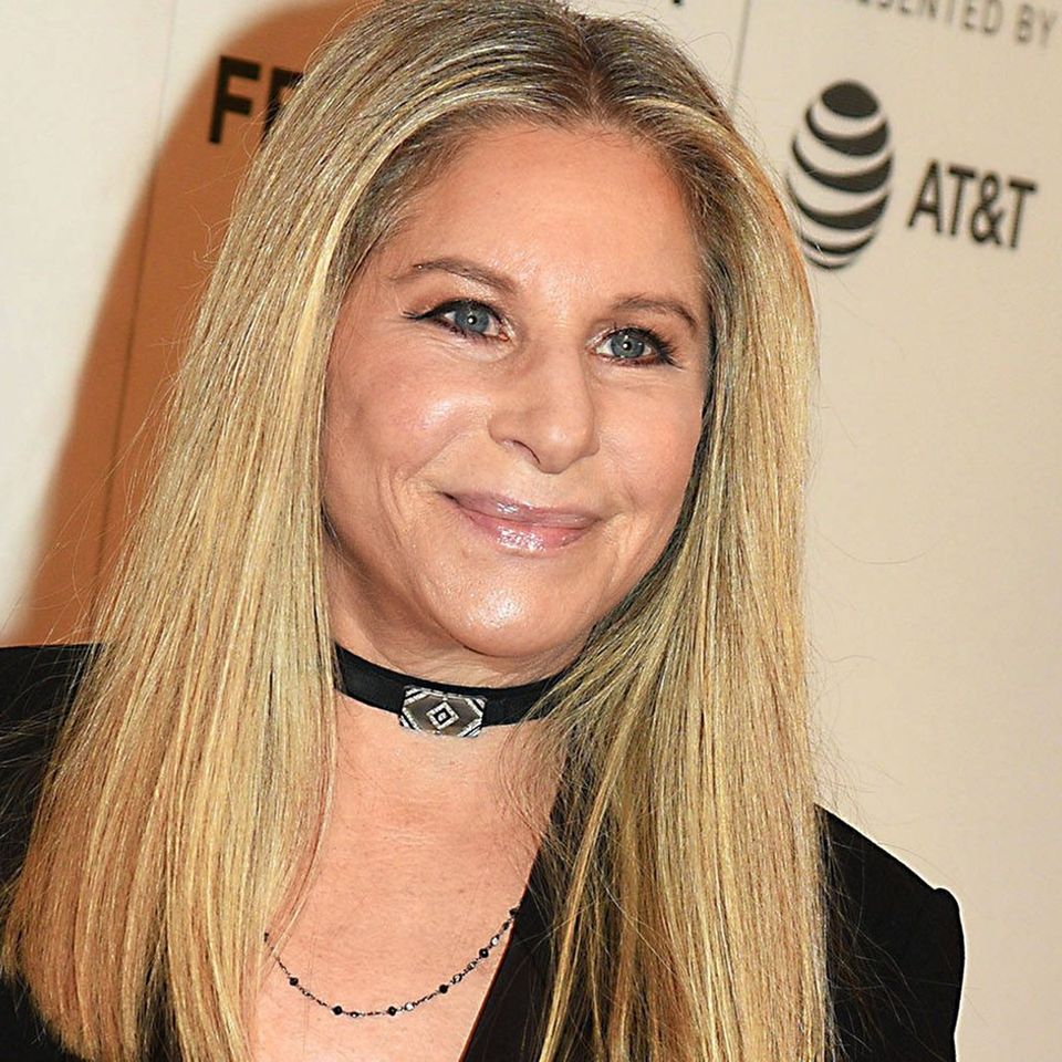Singt mit Sting, James Taylor und Mariah Carey: Barbra Streisand.