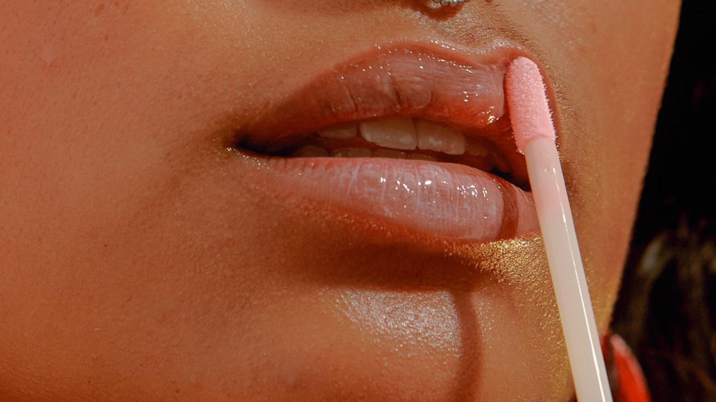 Honey Lips: Süßer Lippen-Trend zaubert jugendlichen Glow in Sekundenschnelle