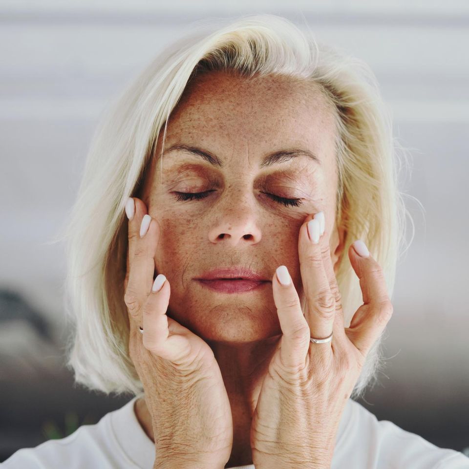Perfekt im Sommer : Die besten Foundations mit LSF 50 für reife Haut