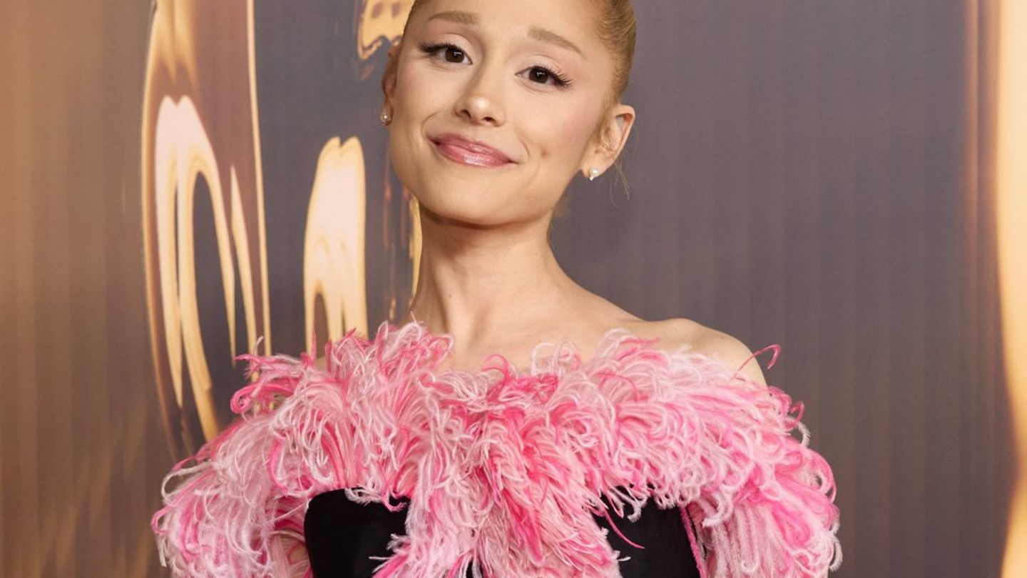 -Meine-Braut-Ariana-Grande-dreht-mit-Ben-Stiller-und-Robert-De-Niro