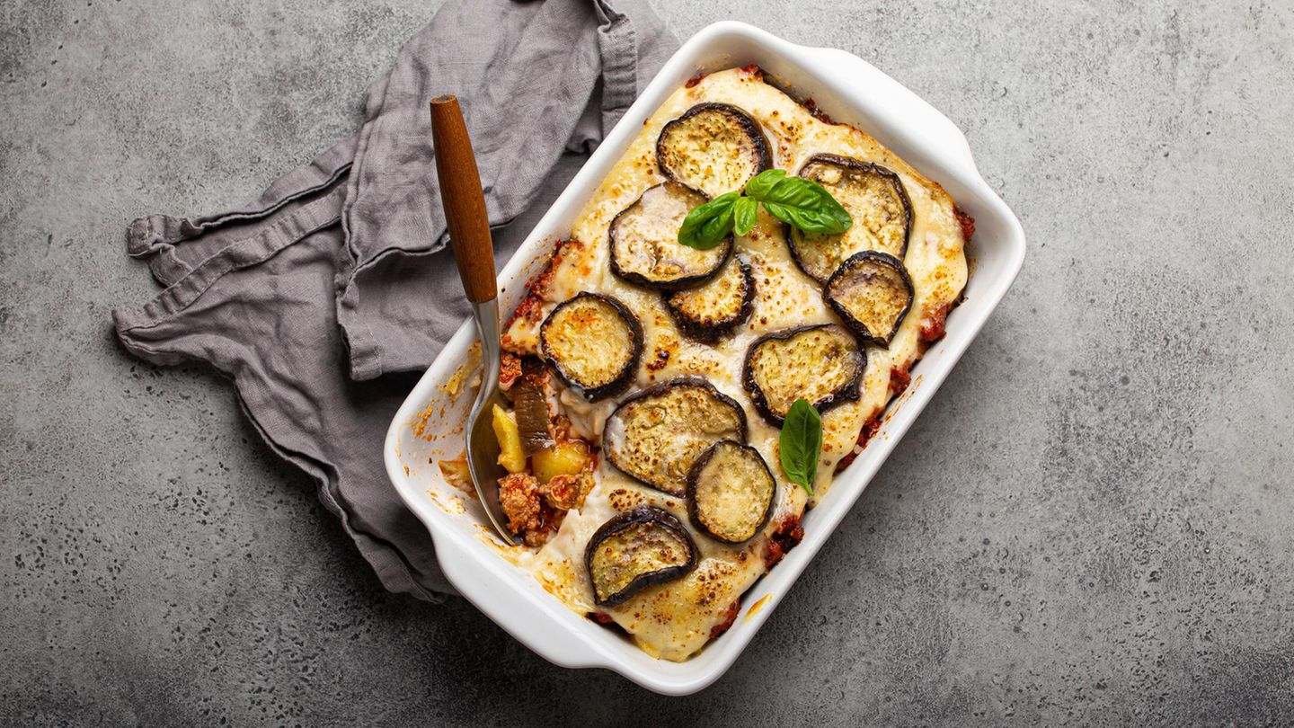 Das-schmeckt-nach-Urlaub-Griechischer-Auflauf-mit-Kartoffel-und-Aubergine