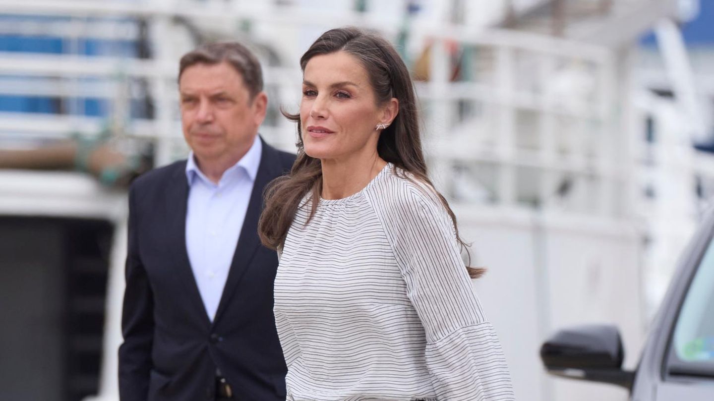 K-nigin-Letizia-Mit-diesem-80er-Piece-stehen-bei-K-nigin-Letizia-alle-Vitalzeichen-auf-Wow