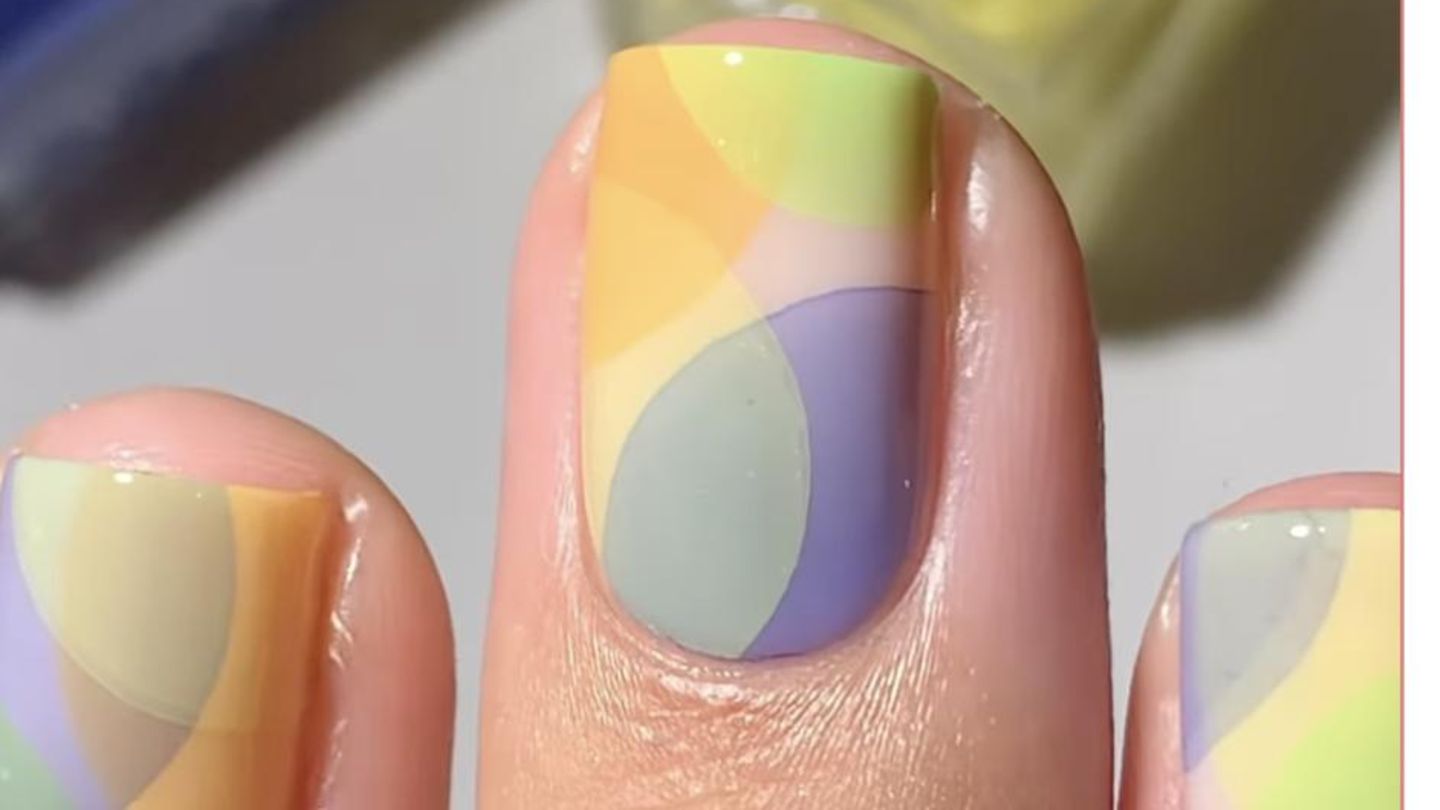 Wasserfarben-N-gel-Versprochen-diese-Aquarelln-gel-kriegt-sogar-jede-Nagellack-Niete-hin