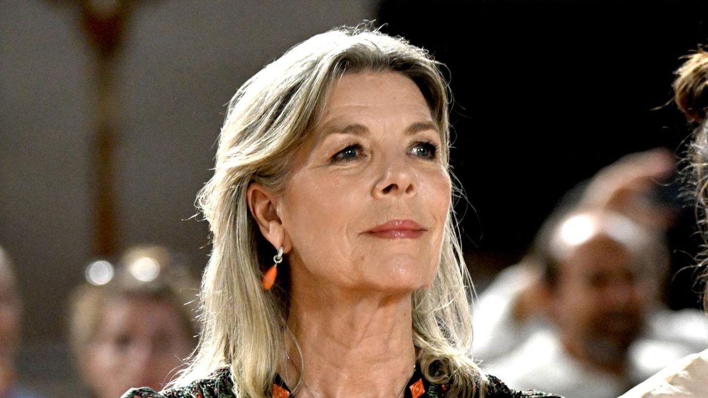 Caroline-von-Hannover-Eine-einfache-Farb-Wiederholung-zeigt-wie-viel-sie-von-Mode-versteht