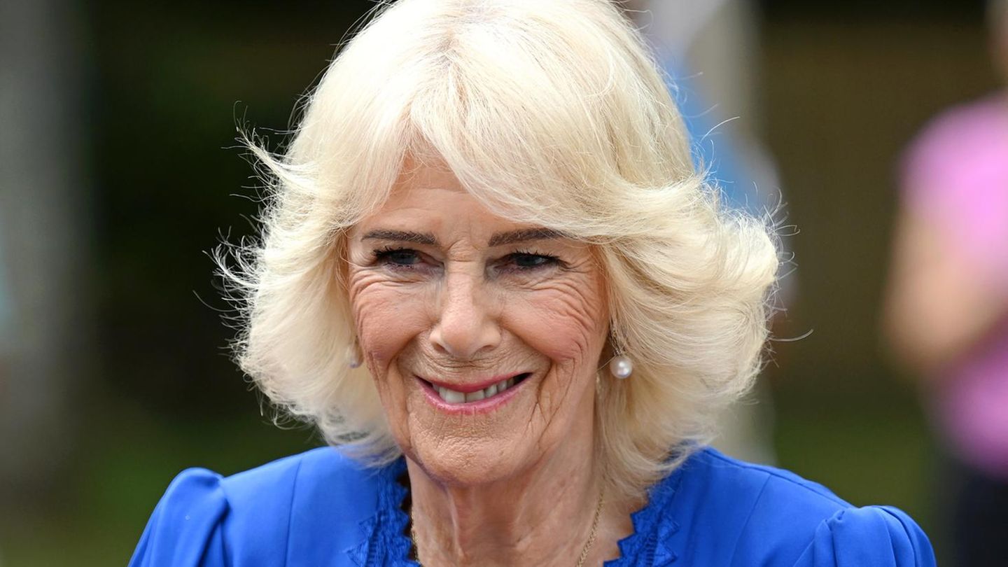 K-nigin-Camilla-K-nigin-Camilla-ist-die-Queen-der-zeitlosen-Eleganz-und-das-k-nnen-wir-von-ihr-lernen