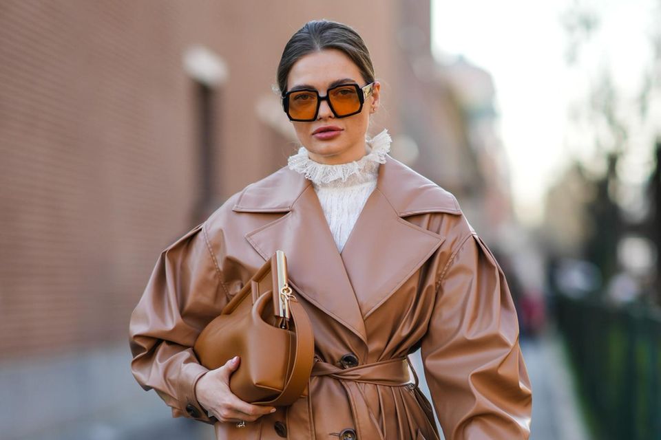 Diese Herbst-Mode ist laut der BRIGITTE-Trendprognose bald ganz vorne dabei. Aufgepasst: DAS landet sofort auf unserer Shoppingliste für die kommende Saison. 