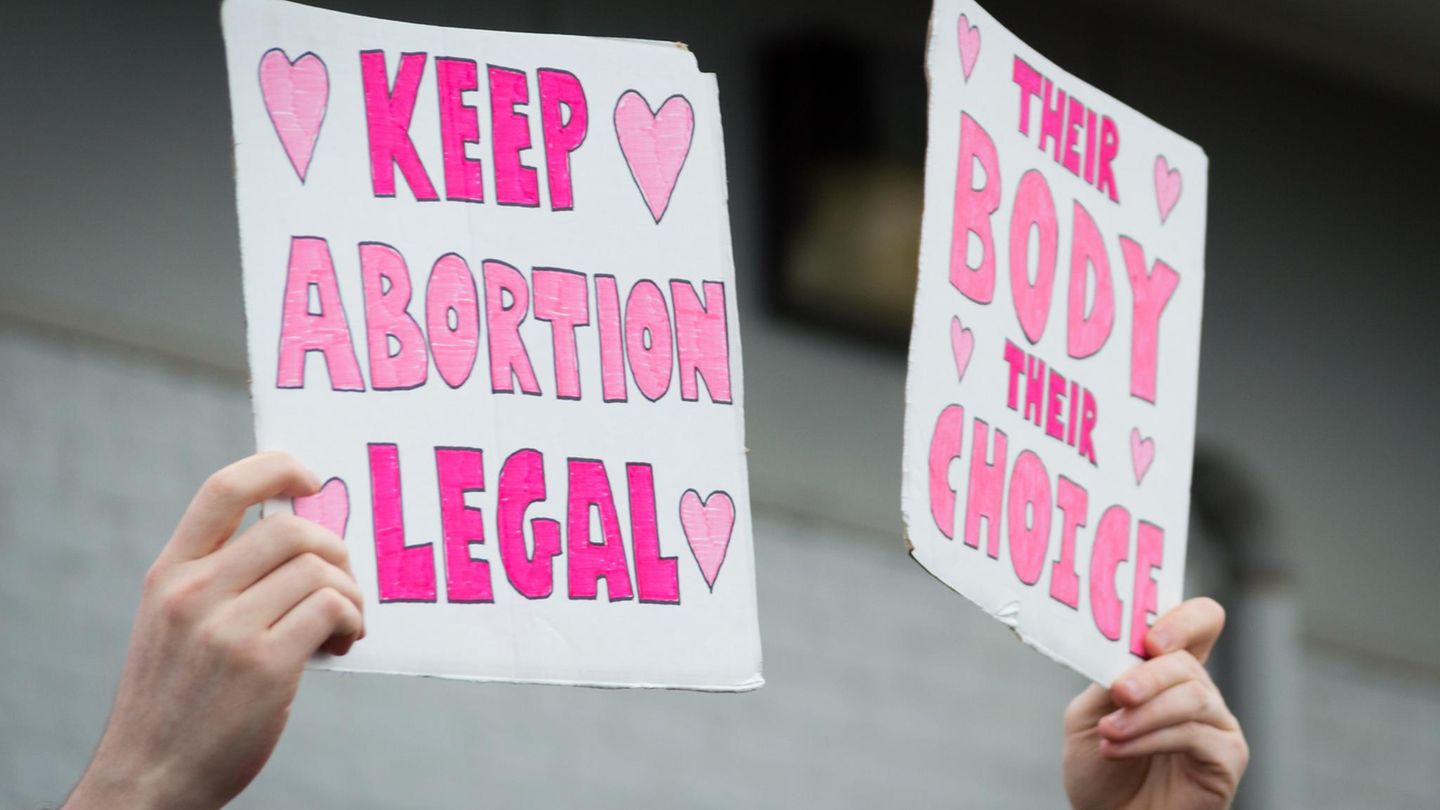 Dr-Alicia-Baier-von-Doctors-for-Choice-Ein-kirchlicher-Tr-ger-setzt-sich-ber-das-Gewissen-eines-Chefarztes-hinweg-