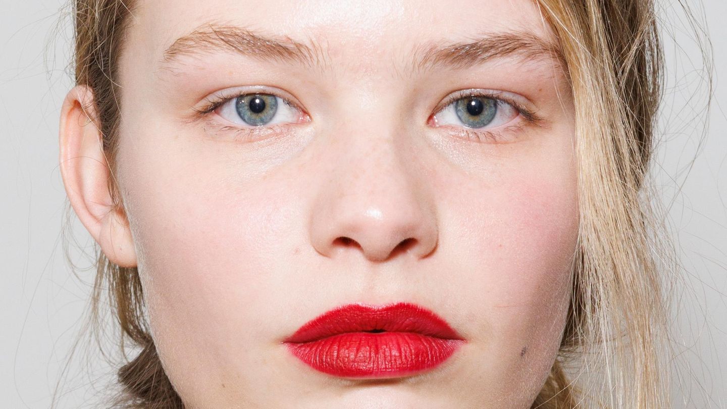 Langanhaltender-Lippenstift-Das-sind-unsere-11-liebsten-Lippenfarben-mit-Super-Halt