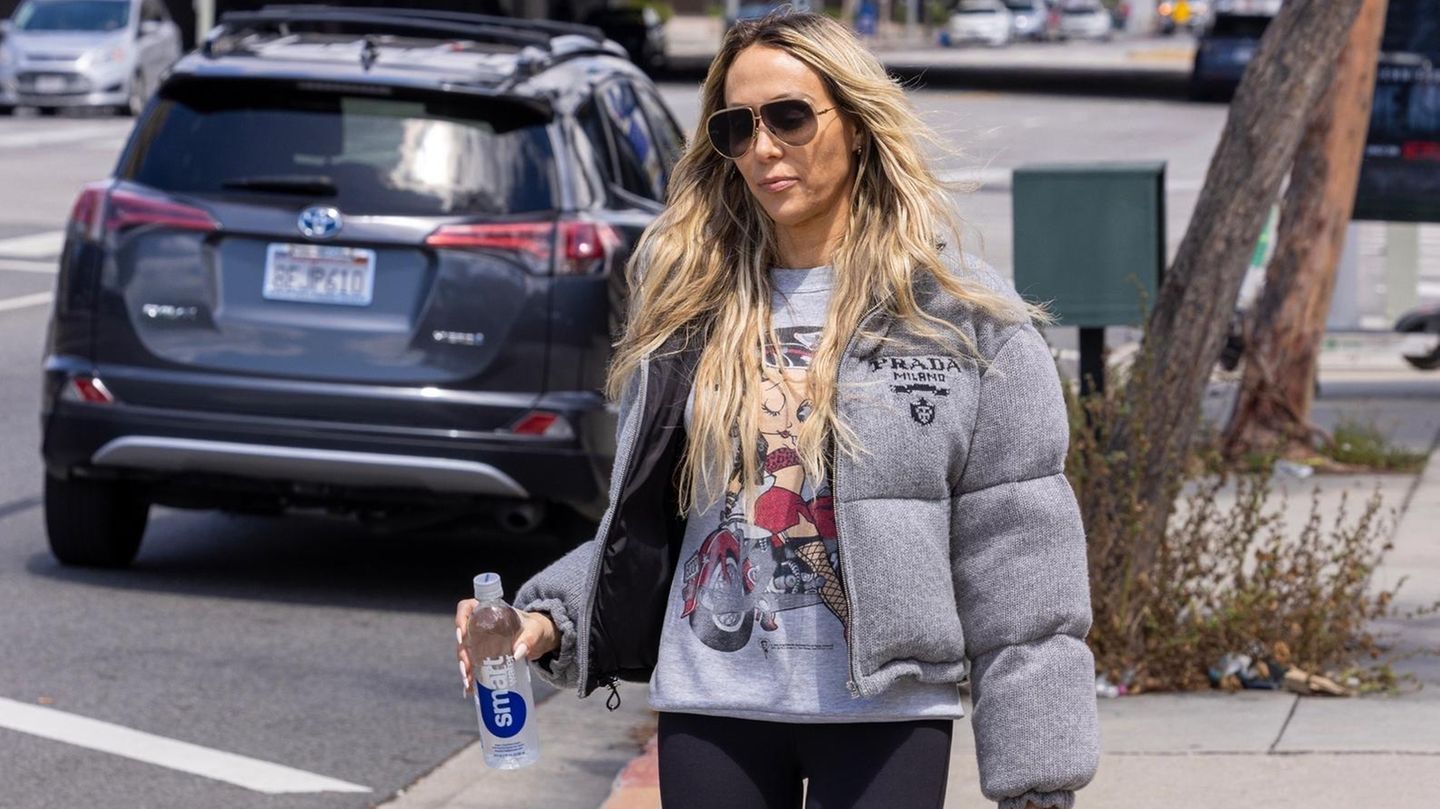 Herbsttrend-2025-Die-R-ckkehr-der-Leggings-doch-sie-kommt-mit-einem-Twist