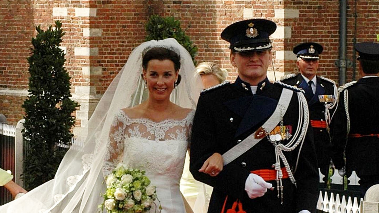 Brautmode-der-Royals-In-dieser-romantischen-Robe-heiratete-Anita-von-Oranien-Nassau-ihren-Prinzen