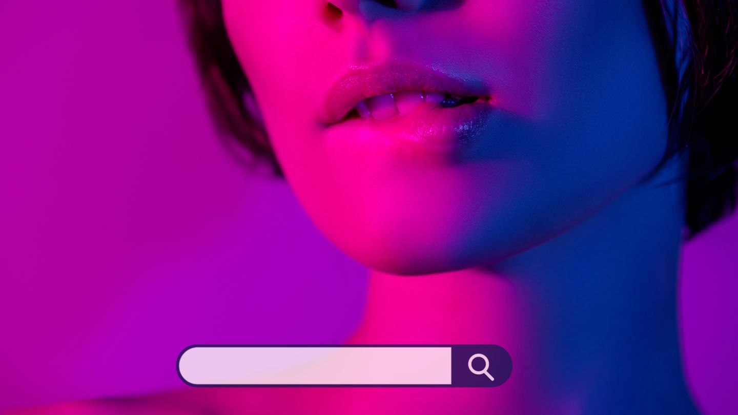 F-r-immer-nackt-online-Fremde-M-nner-erpressten-mich-mit-intimen-Aufnahmen-von-mir-selbst-
