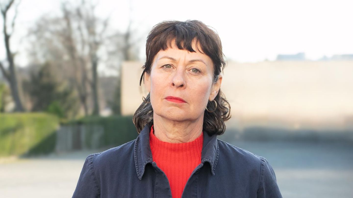 Vergiss-mein-nicht-Vergiss-mein-nicht-Fotoserie-ber-die-letzten-Ostfrauen-