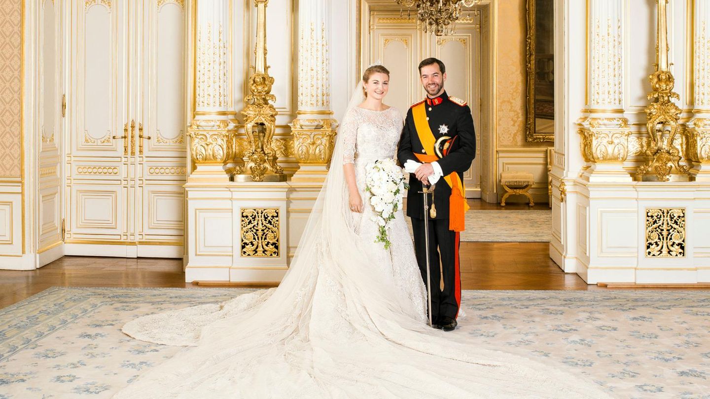 brautmode-der-royals-st-phanie-von-luxemburgs-hochzeitskleid-ist-in-die-geschichte-eingegangen