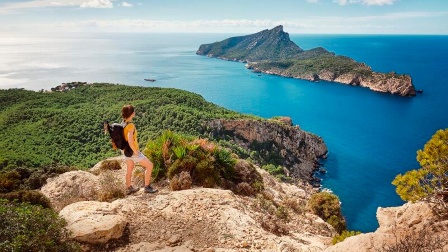 Das-ist-ja-der-Gipfel-Wie-ich-von-Mallorcas-S-den-in-den-Norden-wanderte