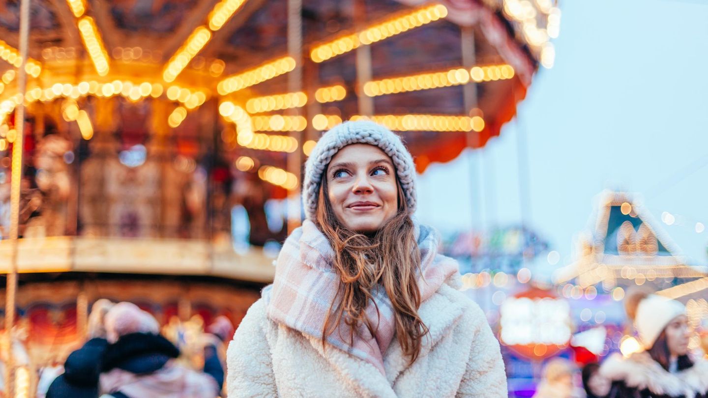 Wochenend-Horoskop-ab-21-11-2025-Diese-3-Sternzeichen-erleben-magische-Momente-auf-dem-Weihnachtsmarkt