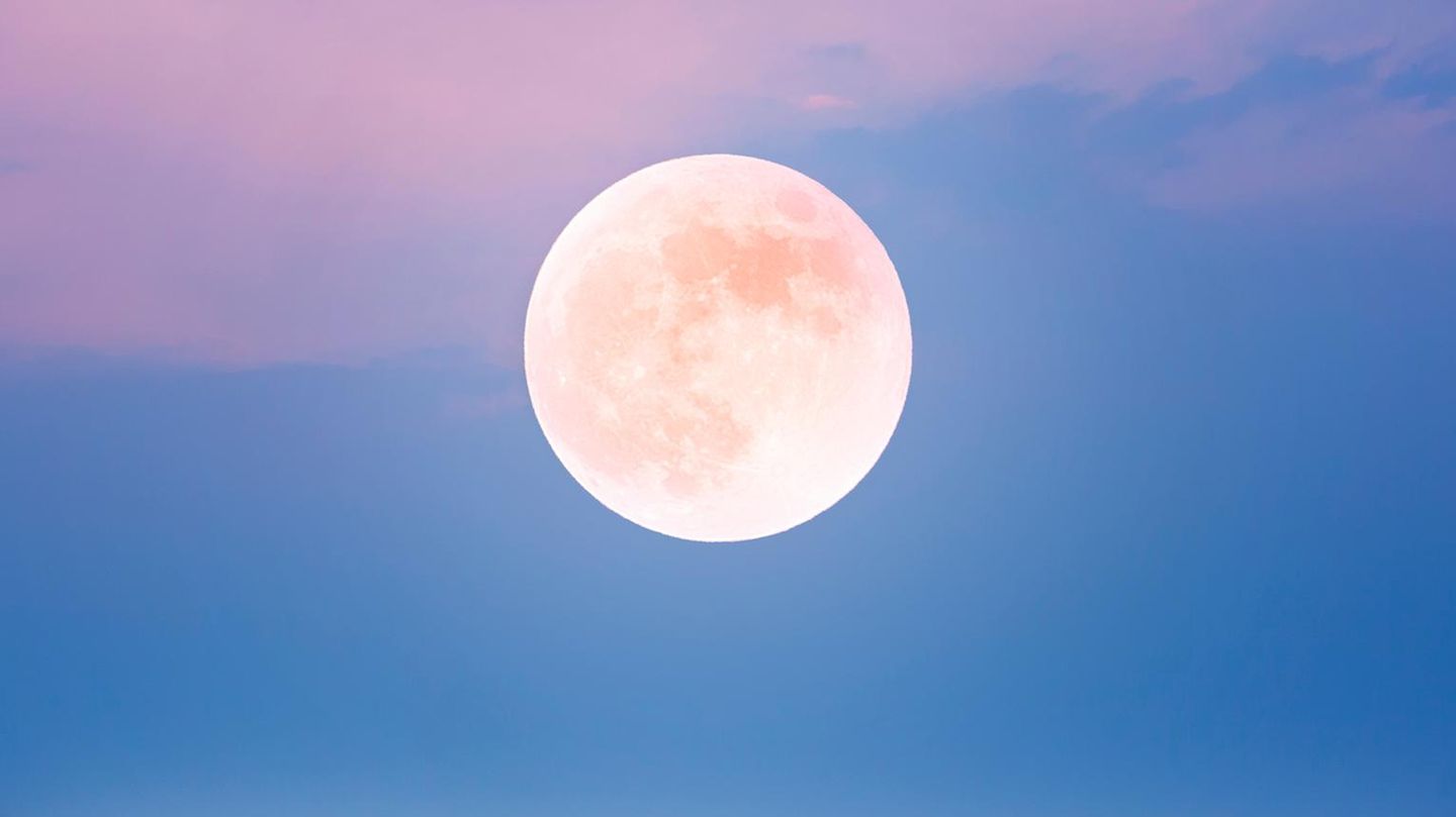 Vollmondhoroskop-Diesen-Sternzeichen-nimmt-der-Kosmos-jetzt-eine-Last