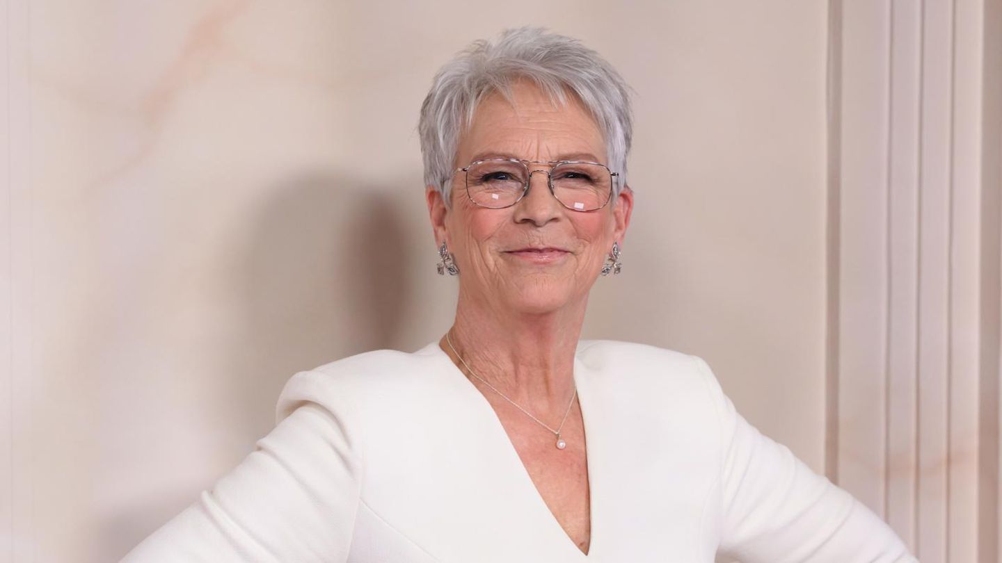 Graue-Haare-gro-er-Auftritt-3-Frisuren-die-dein-Silberhaar-perfekt-in-Szene-setzen