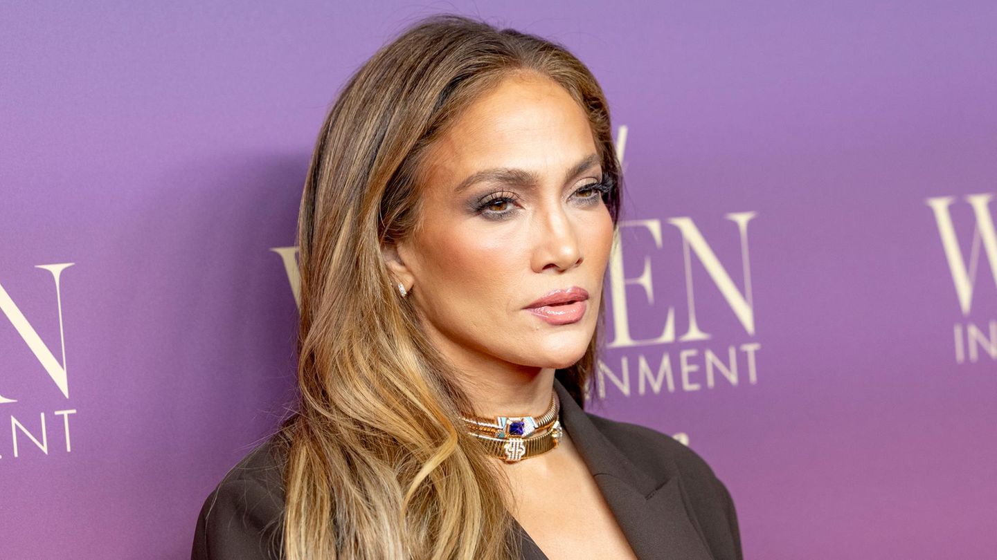 Statt-Kajal-Auf-diese-untersch-tzte-Schminktechnik-schw-ren-Beauty-Profis