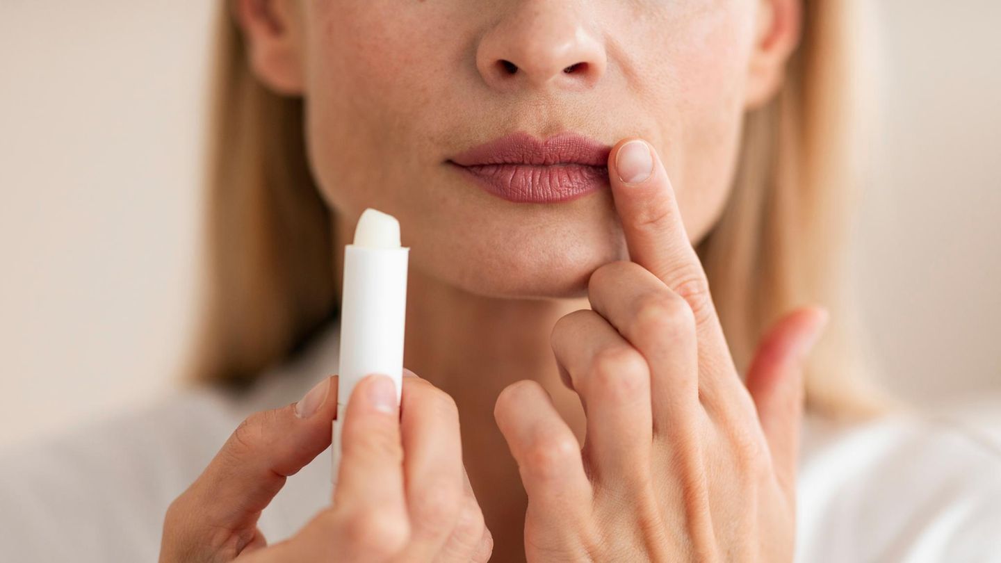 Beste-Lippenpflege-Welcher-Lipbalm-hilft-uns-am-besten-durch-den-Winter-