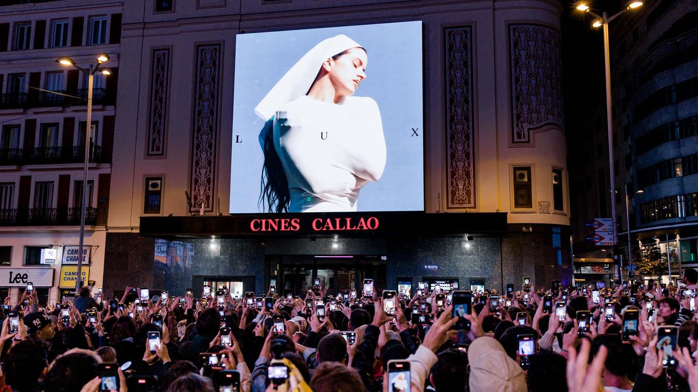 Gott-ist-ein-Influencer-Wie-die-Gen-Z-ein-Comeback-der-Kirche-befeuert