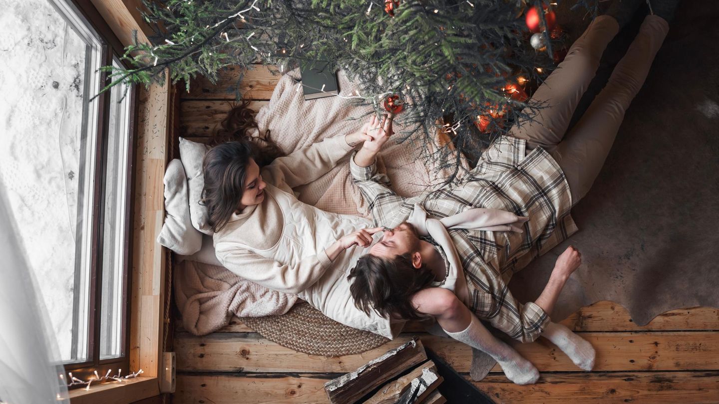 Wochen-Horoskop-ab-22-12-3-Sternzeichen-erleben-an-Weihnachten-ein-Liebeswunder