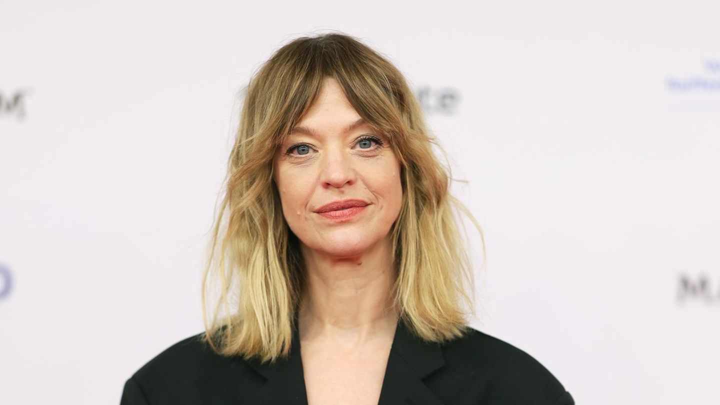 Fast-vergessen-Ein-Kajal-Trick-der-deine-Augen-ffnet-auch-bei-Schlupflidern