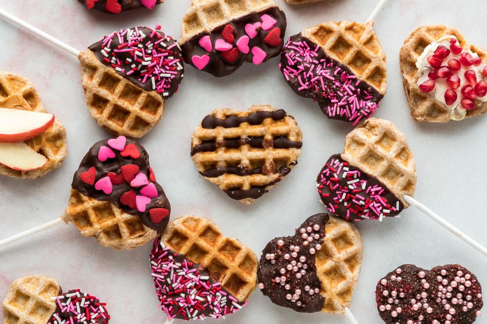 Basteln zum Valentinstag: Waffeln in Herzform