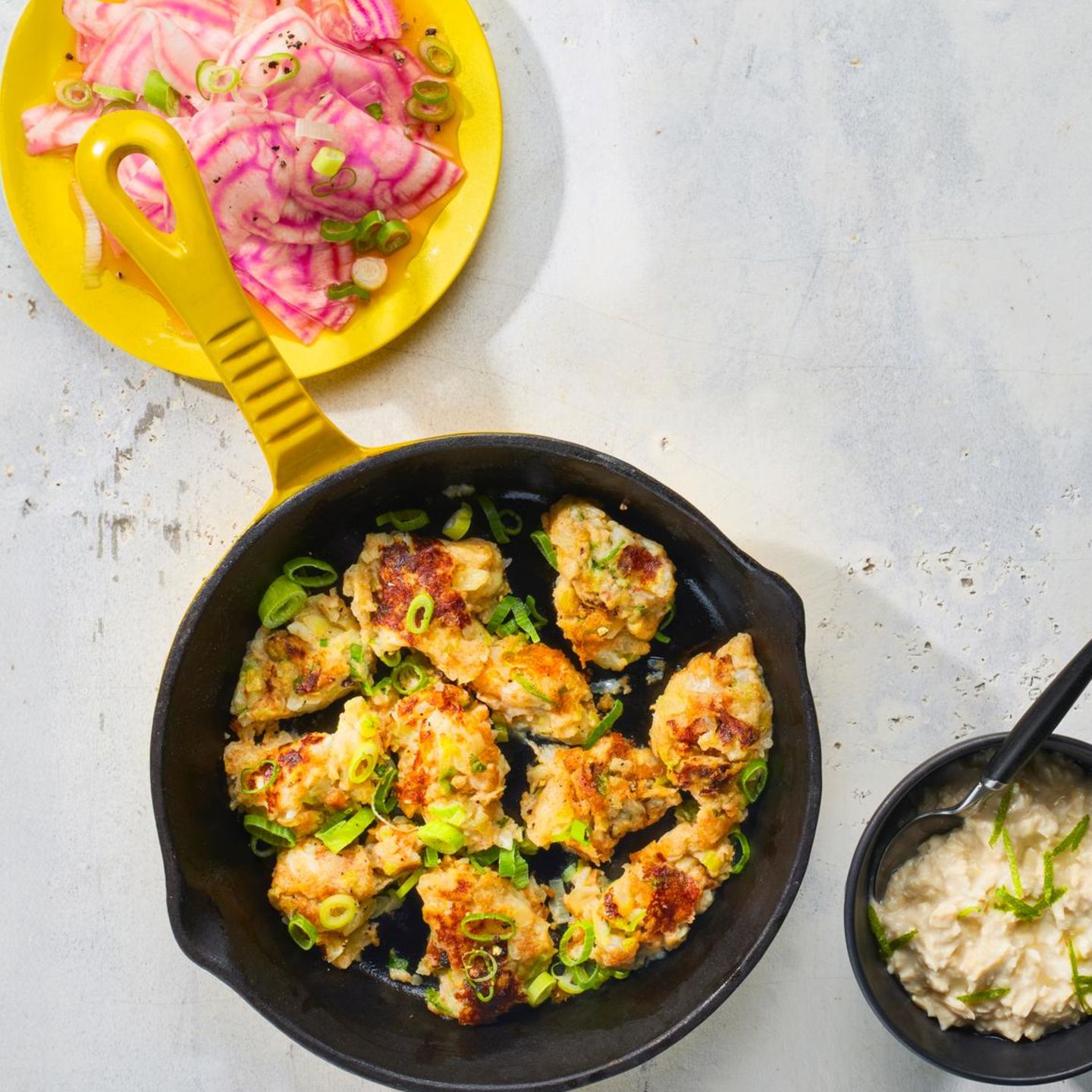 Vegane Kaiserschmarren-Bowl mit Hüttenkäse